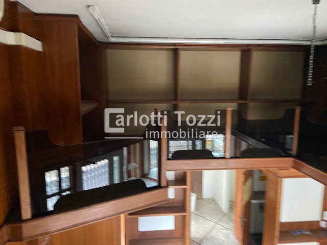 IMMOBILE COMMERCIALE in VENDITA a GROSSETO - CENTRO CITTA' IMMOBILE COMMERCIALE in VENDITA a GROSSETO - CENTRO CITTA'