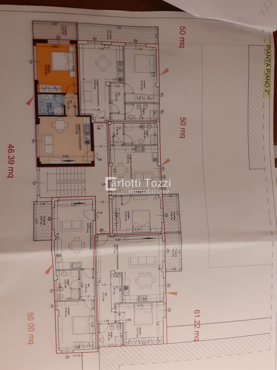 LOCALE COMMERCIALE in VENDITA a GROSSETO - VIA SENESE LOCALE COMMERCIALE in VENDITA a GROSSETO - VIA SENESE